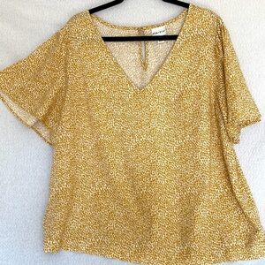 AVA & VIV tan ochre tiny dot animal print v-neck blouse Size 1X